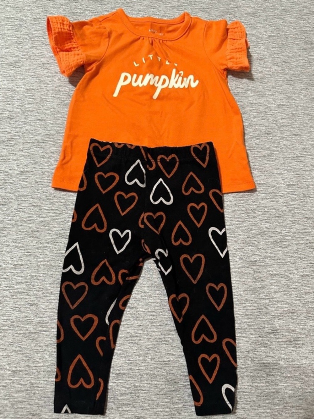 Cat & Jack Baby Halloween Outfit 6-9M Little Pumpkin Shirt Leggings 2 Piece